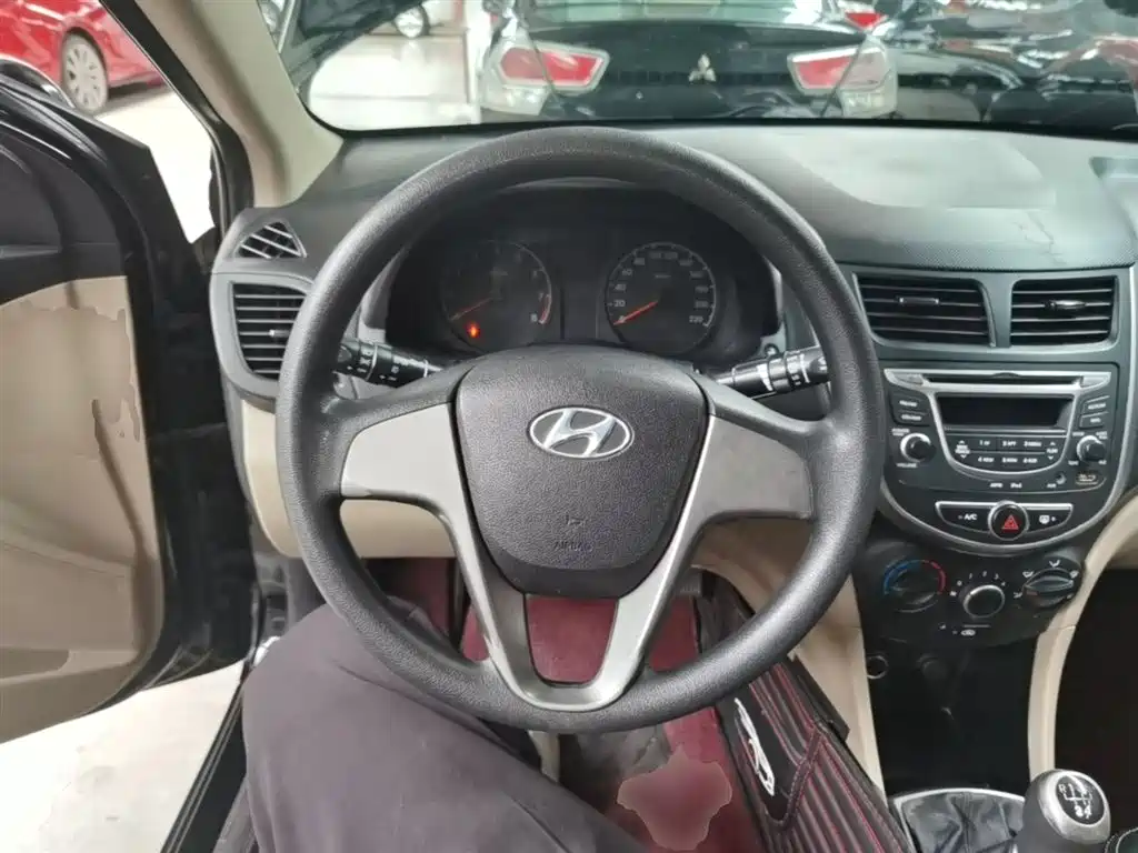 Hyundai Verna