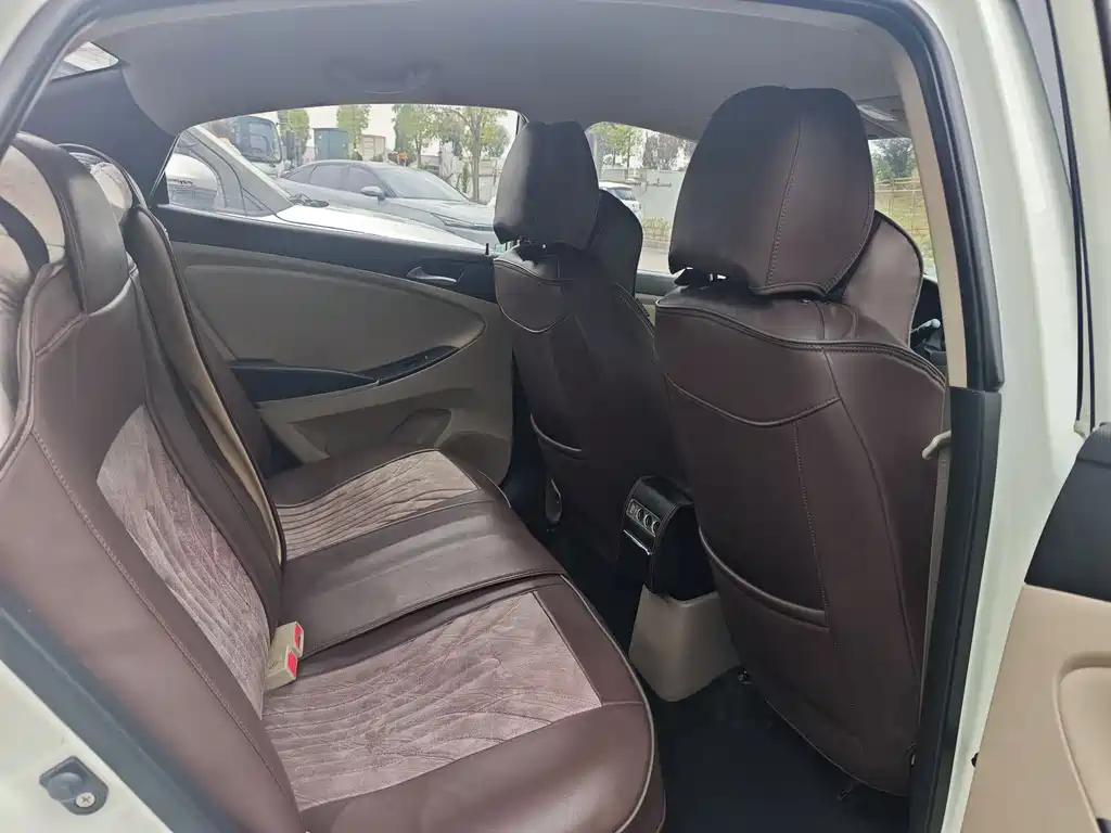 Hyundai Verna