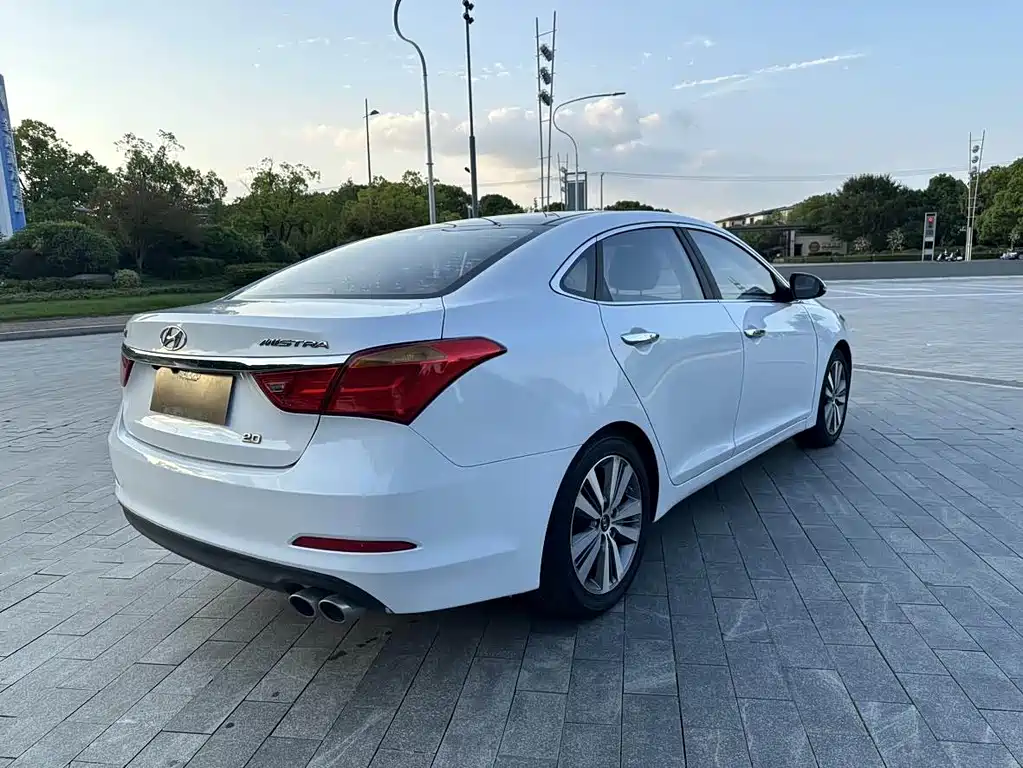 Hyundai Mistra