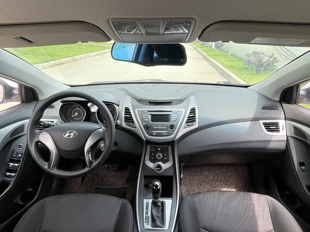 Hyundai Elantra Langdong