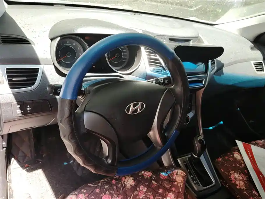 Hyundai Elantra Langdong