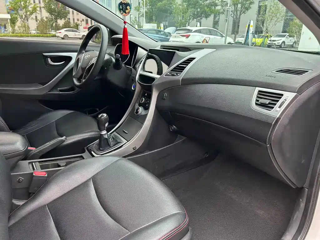 Hyundai Elantra Langdong