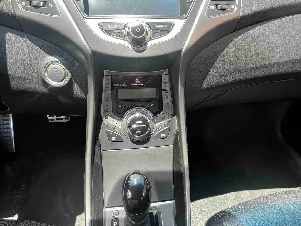 Hyundai Elantra Langdong
