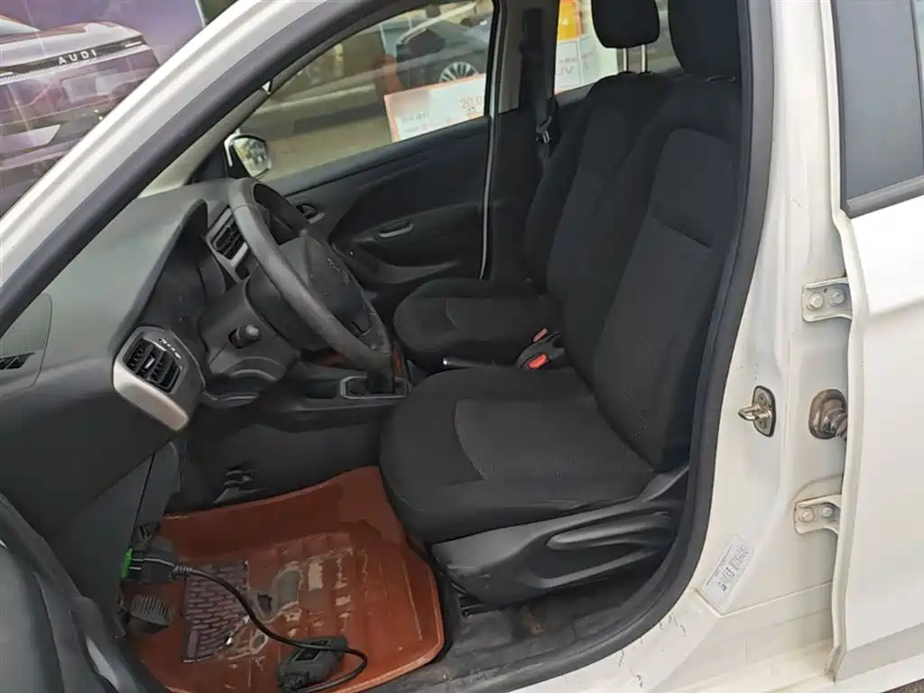 Peugeot 301
