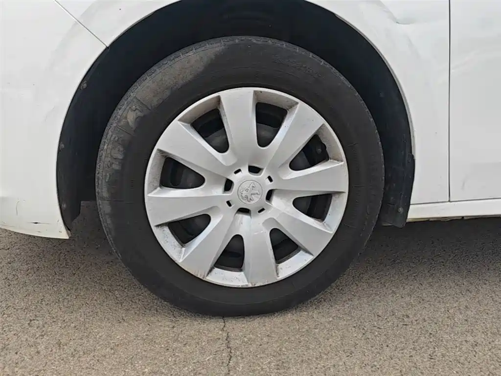 Peugeot 301