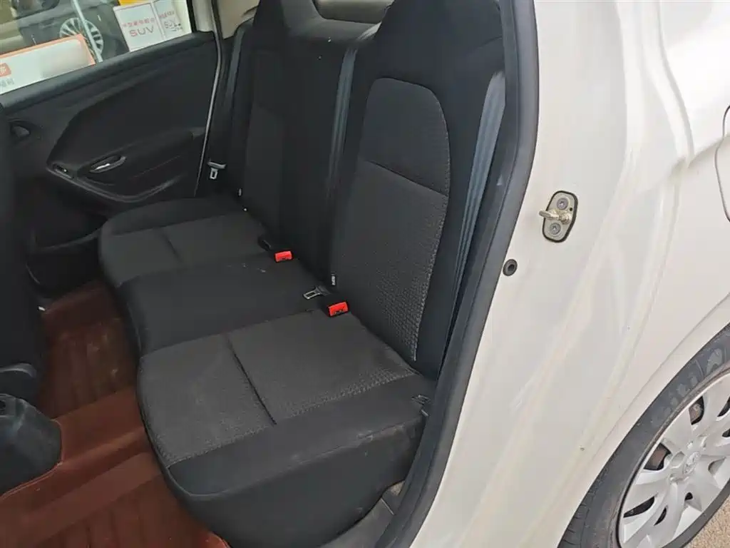 Peugeot 301