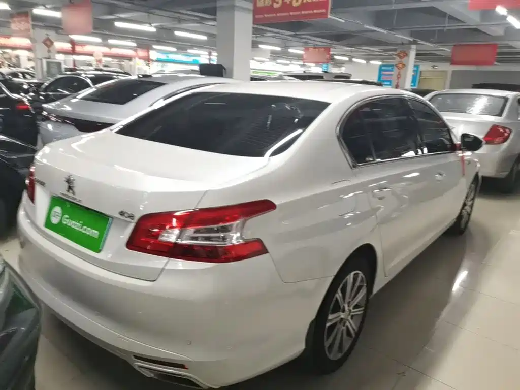 Peugeot 408