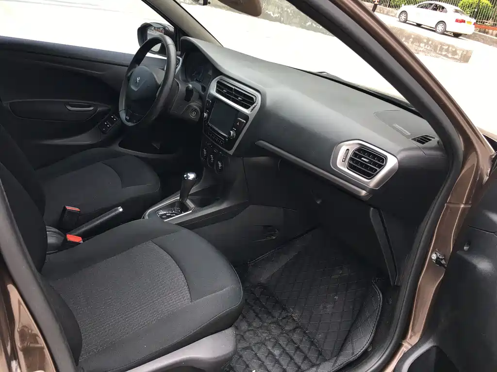 Peugeot 301