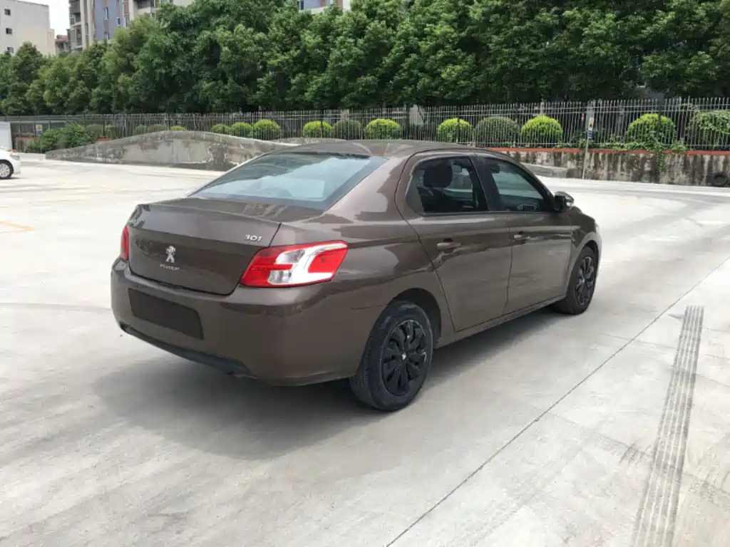 Peugeot 301