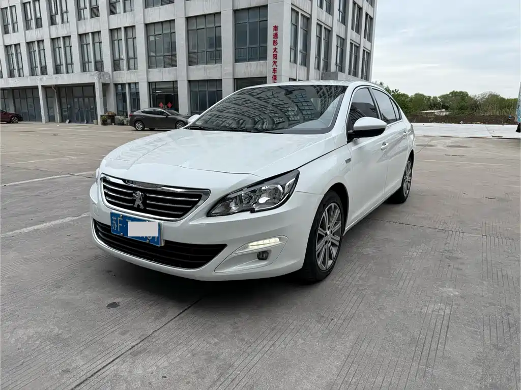 Peugeot 408