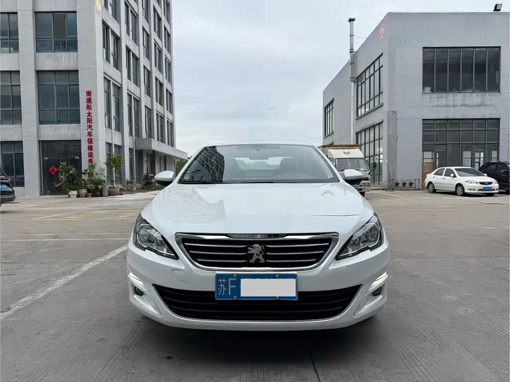 Peugeot 408