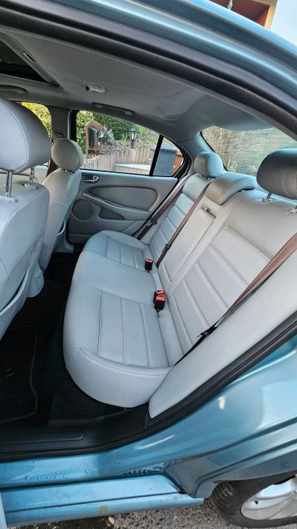 Jaguar X-Type