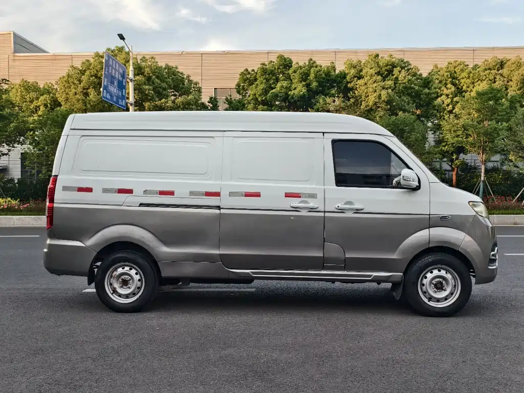 Jinbei Hiace S