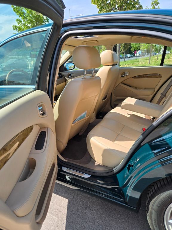 Jaguar S-Type