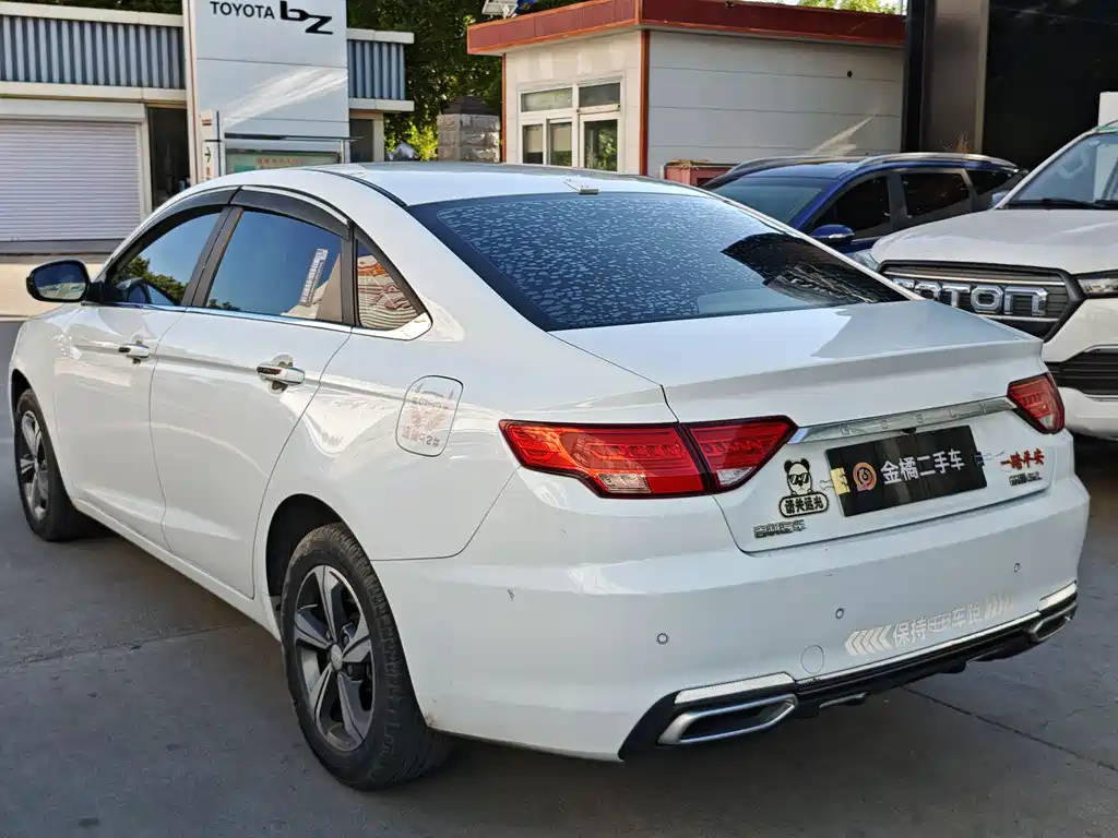 Geely Emgrand GL