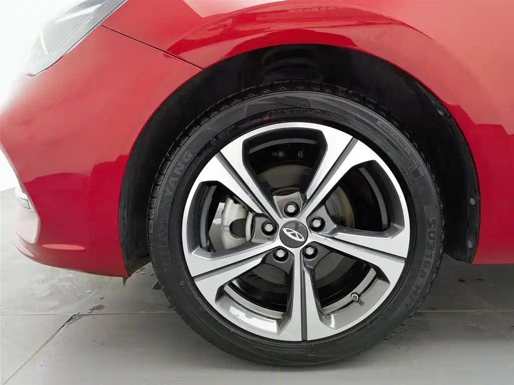Chery Arrizo 5