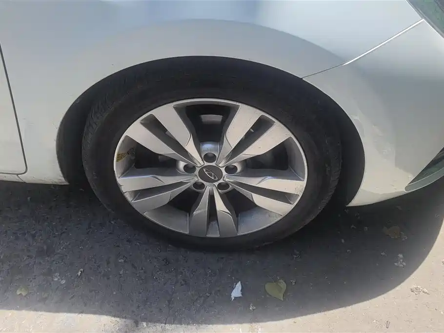 Chery Arrizo 5