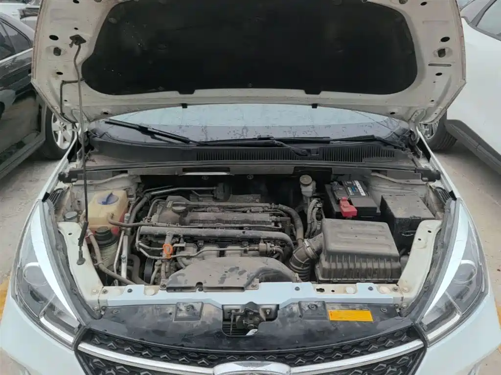 Chery Arrizo 5