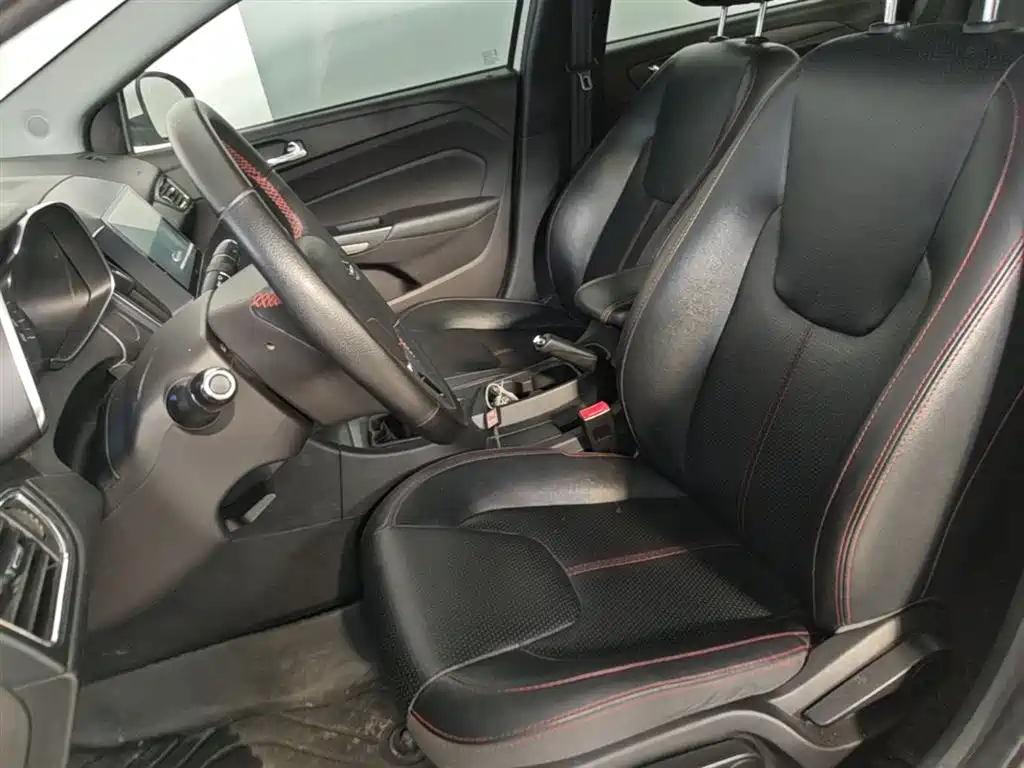 Chery Arrizo 5