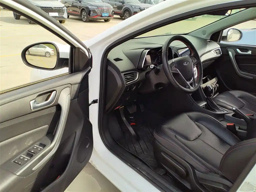 Chery Arrizo 5