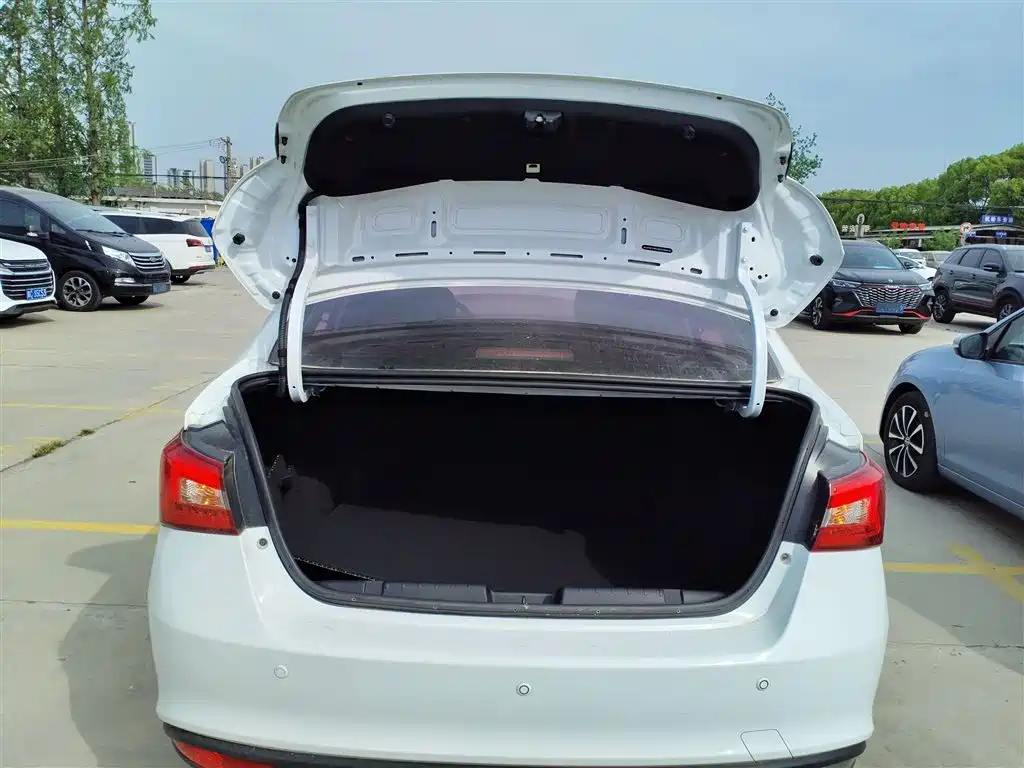 Chery Arrizo 5