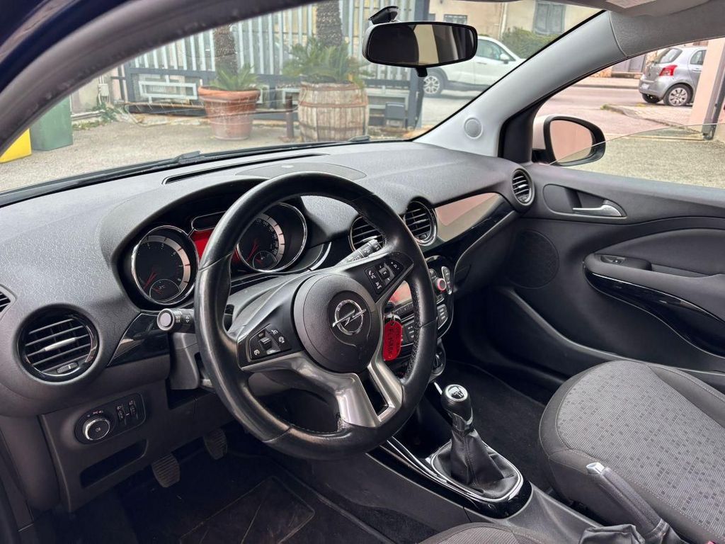 Opel Adam