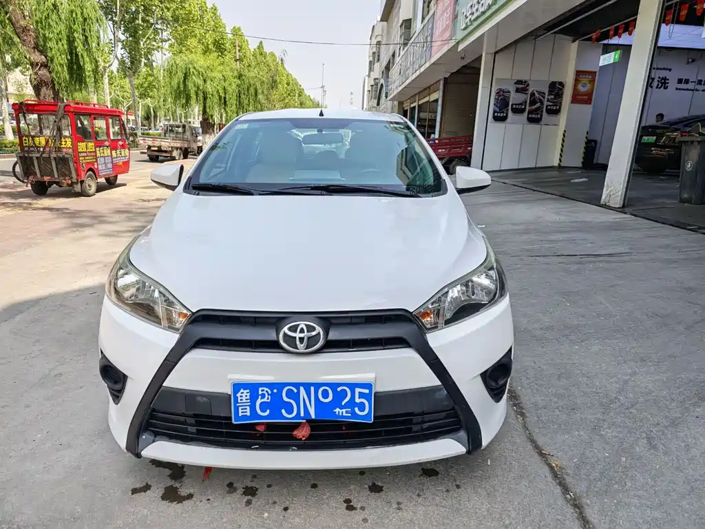 Toyota Yaris L