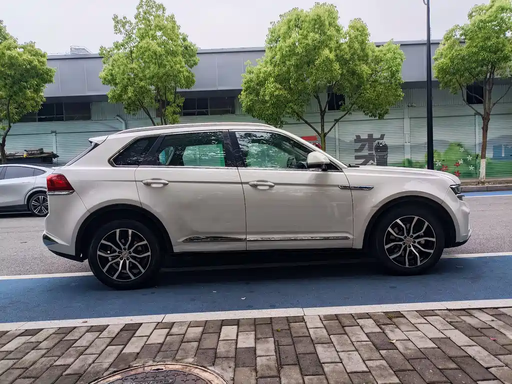 Zotye X7