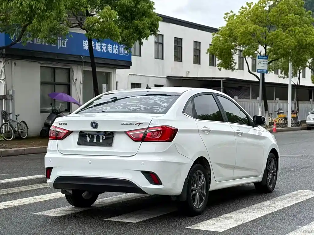 Changan Eado DT