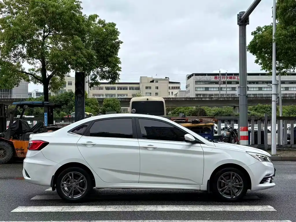 Changan Eado DT