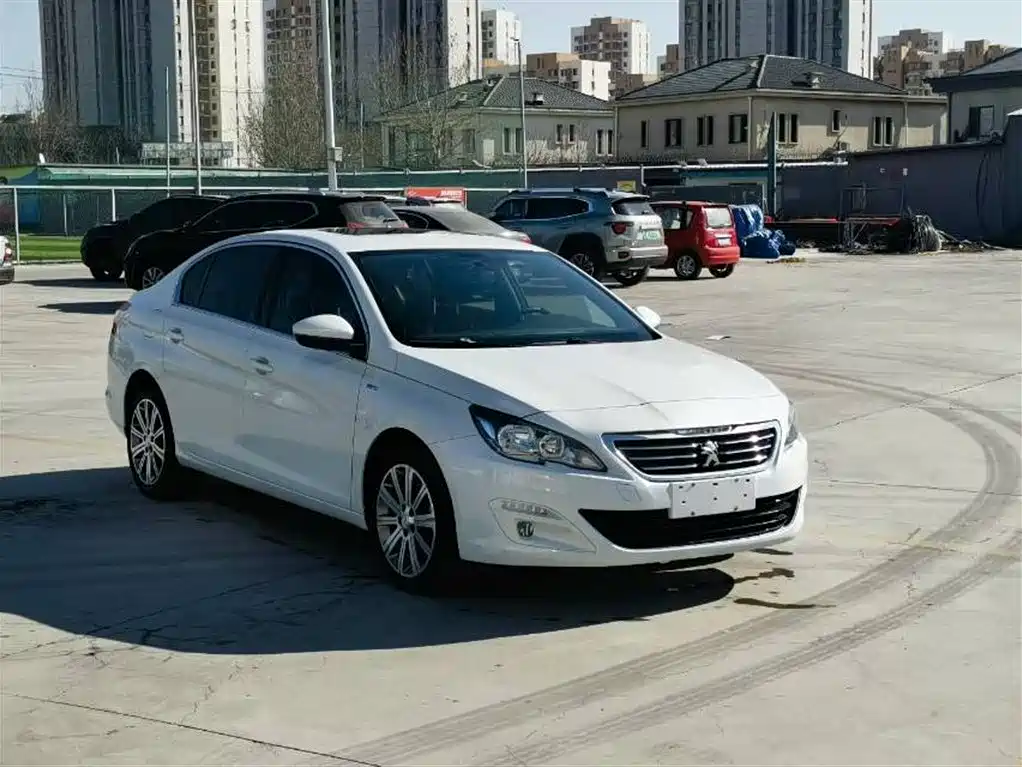 Peugeot 408