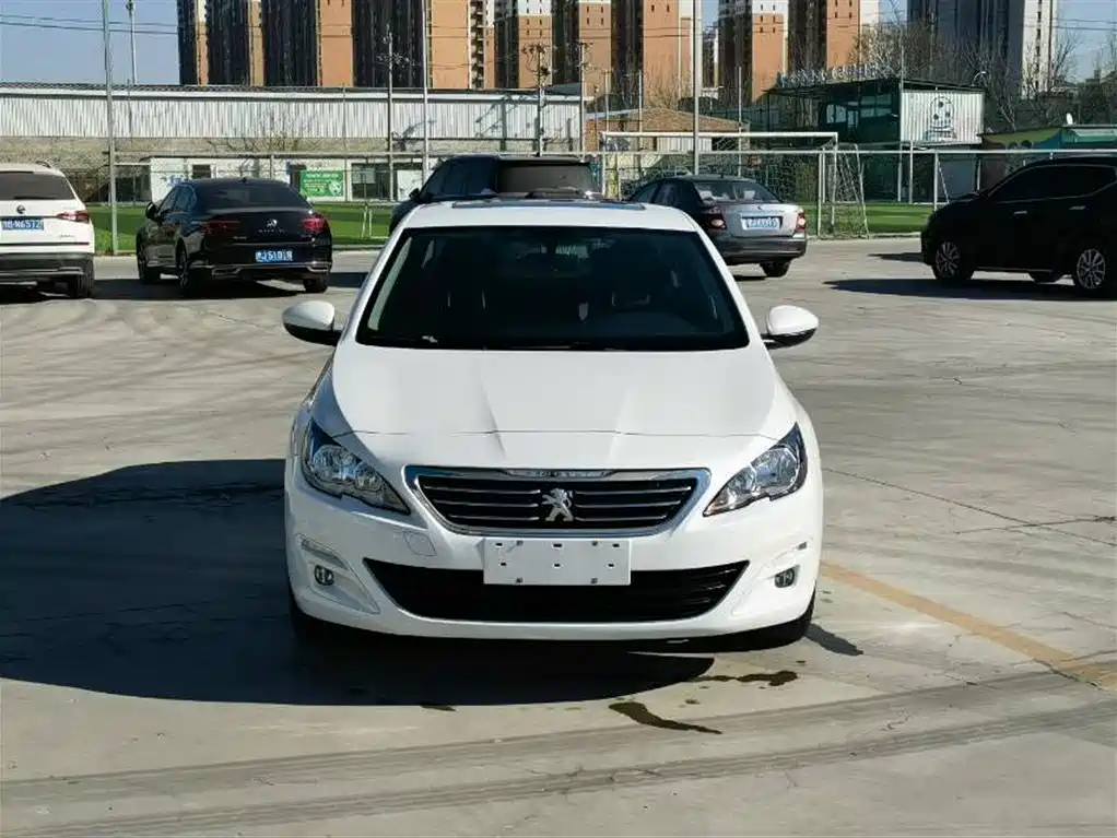 Peugeot 408