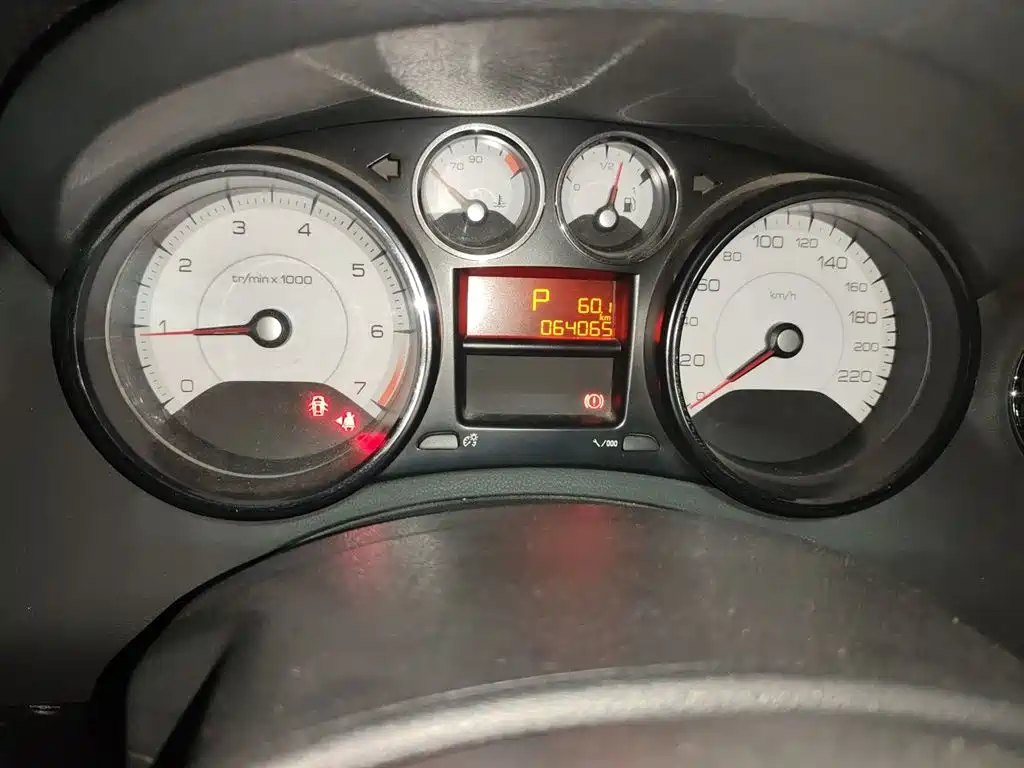 Peugeot 408