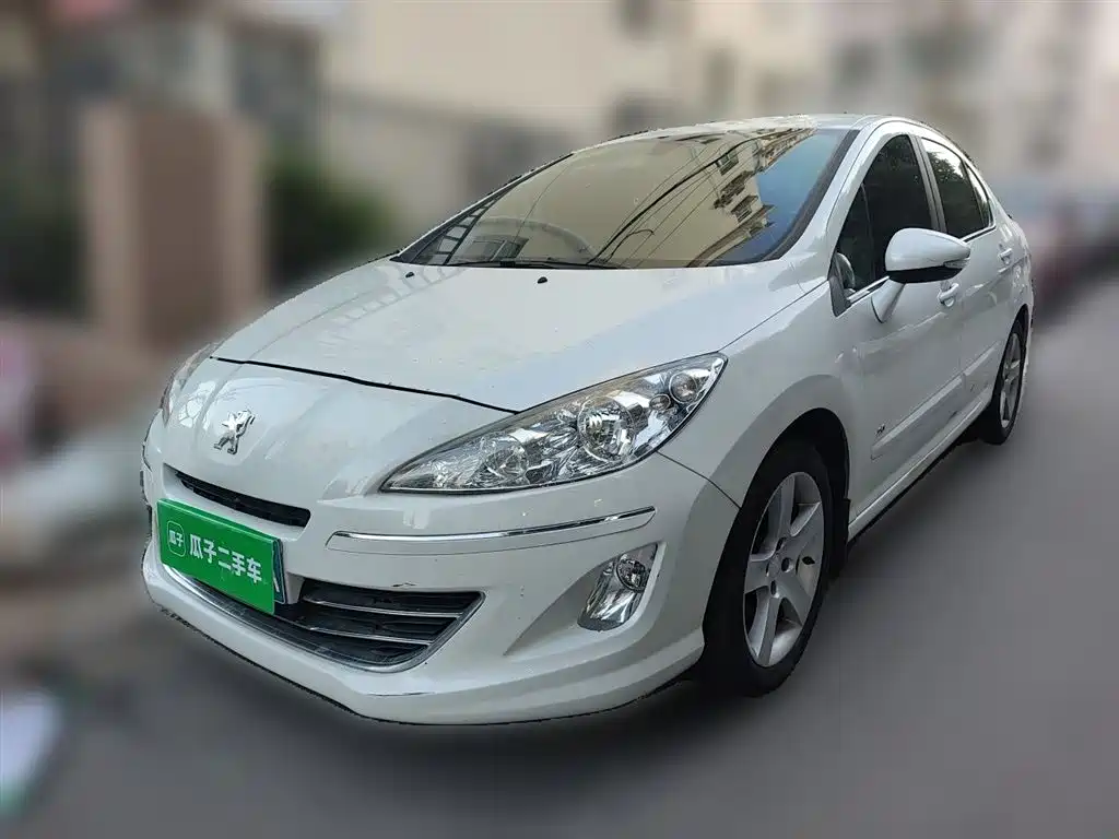 Peugeot 408