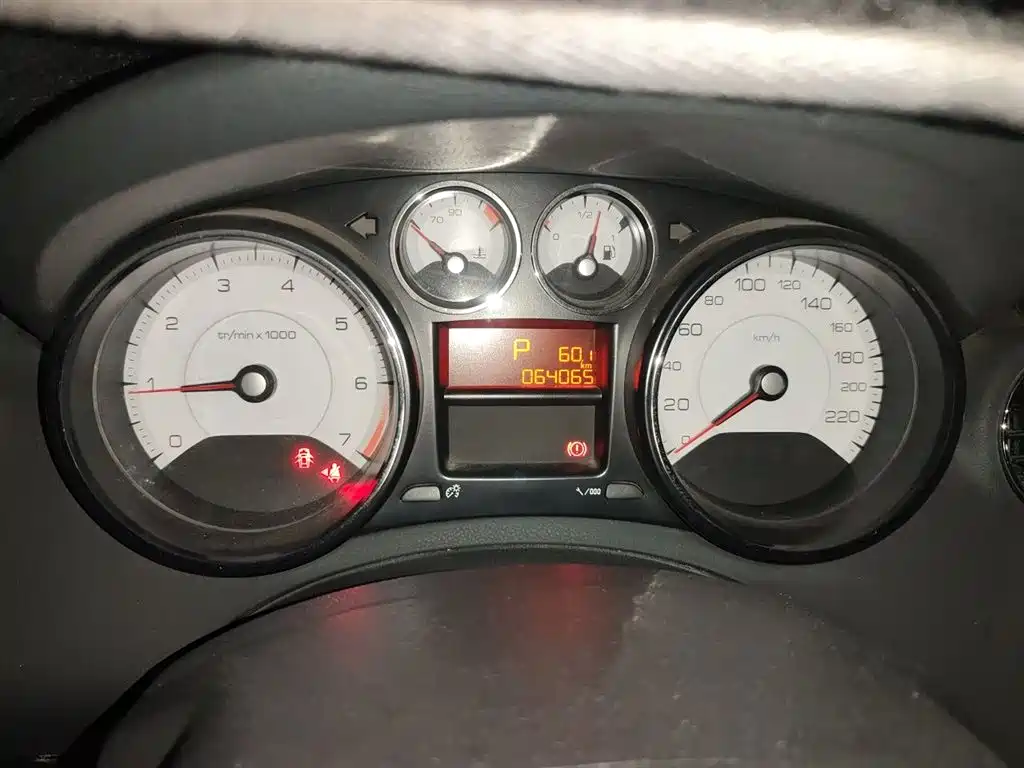 Peugeot 408