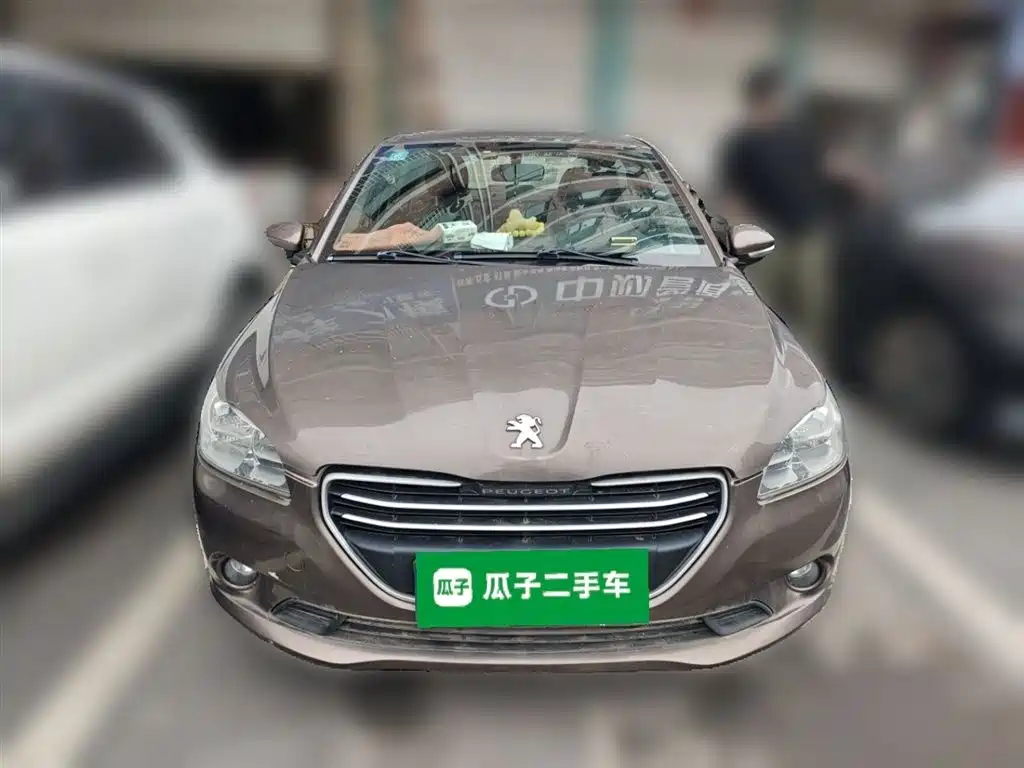Peugeot 301