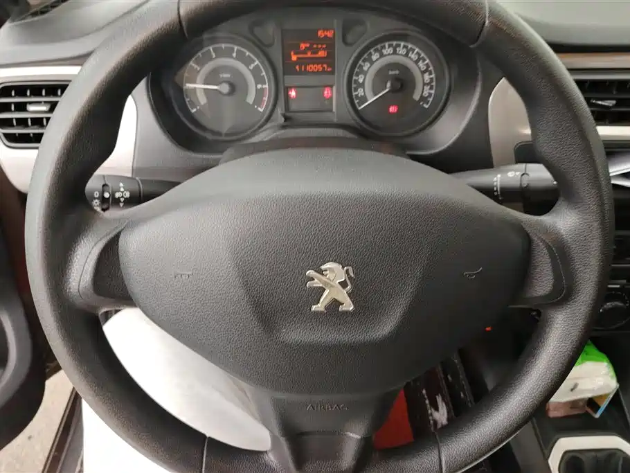 Peugeot 301