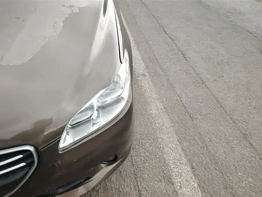 Peugeot 301