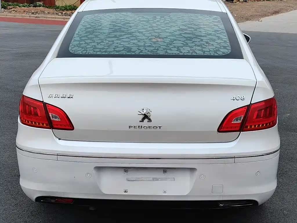 Peugeot 408