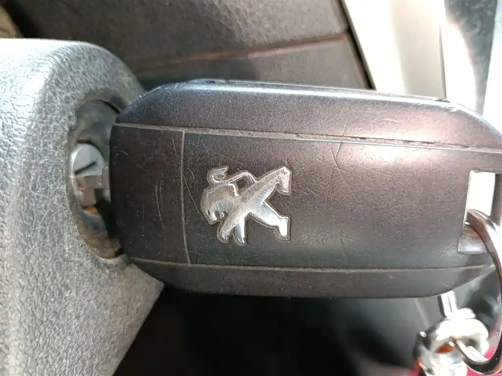 Peugeot 301