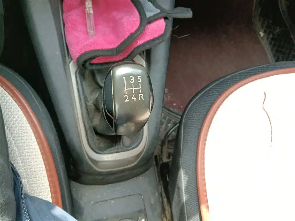 Peugeot 301