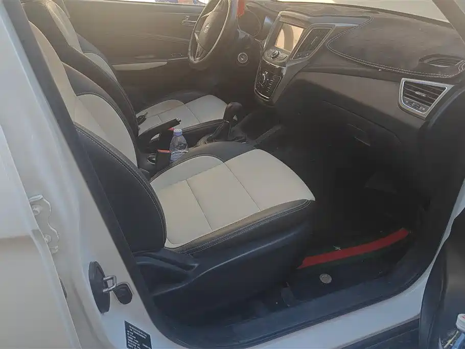 Changan CS35
