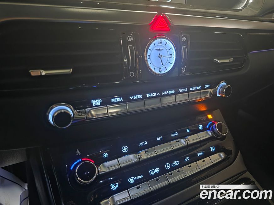 Genesis EQ900