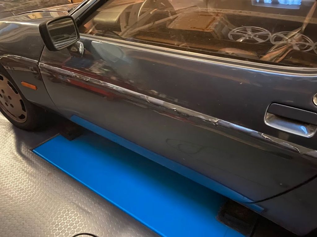 Porsche 928