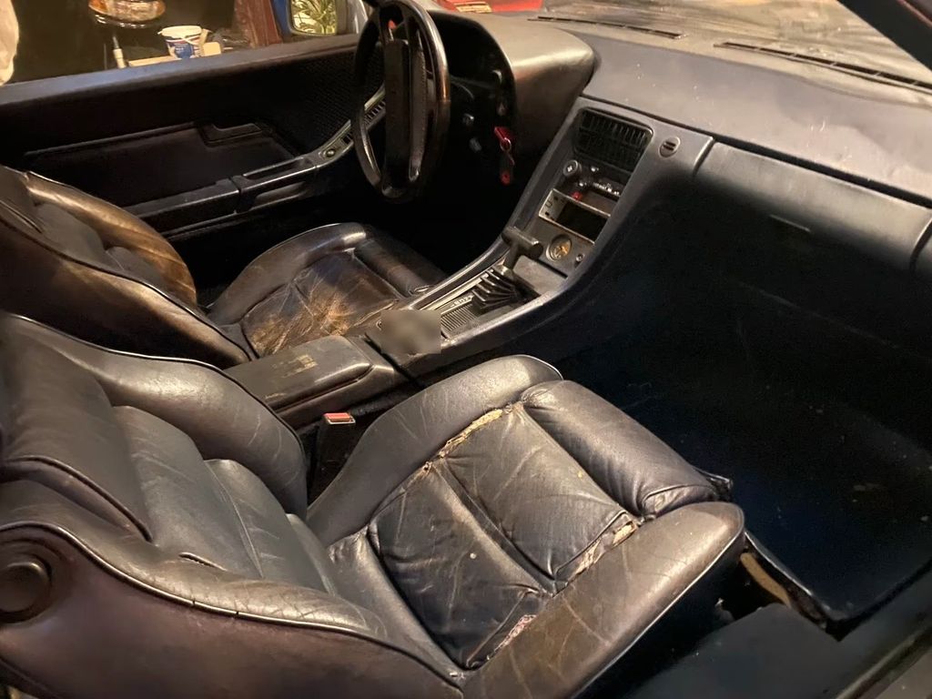 Porsche 928