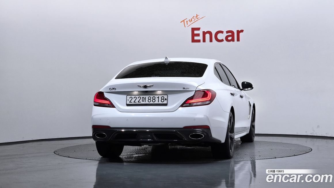 Genesis G70