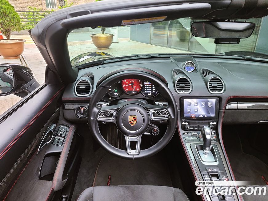 Porsche 718