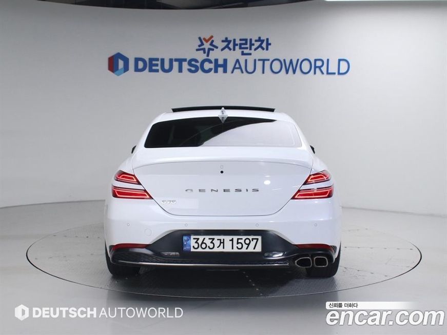 Genesis G70