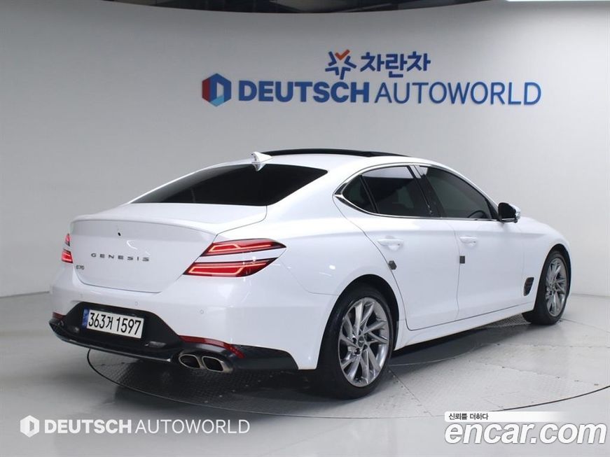 Genesis G70