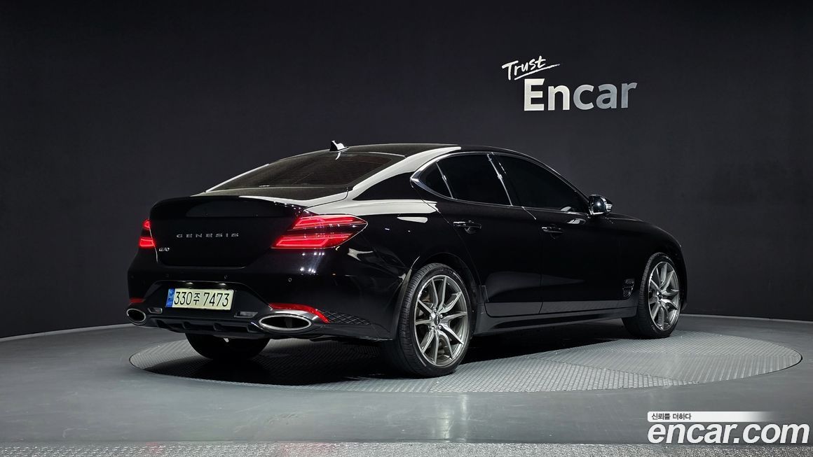 Genesis G70